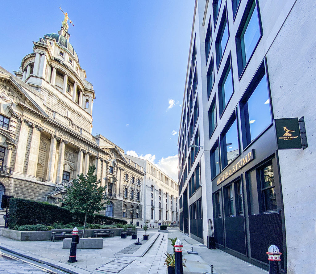 The Magpie and Stump, 6 facts about the Horror Hanging Pub 7 Slavery in the City Walk