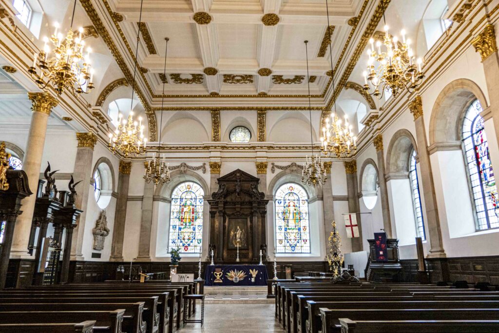 51 Wonderful Wren Churches in the City of London – Part 1 1 St Lawrence Jewry interior