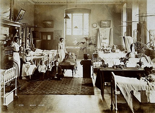 Celebrating 900 years - St Bartholomew’s Hospital 2 St Bartholomew's Hospital: patients and nurses